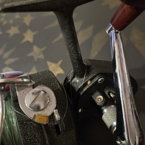 Vintage Fishing reel by D-A-M Quick 550 Salt Water fishing - Picture 13 of 16